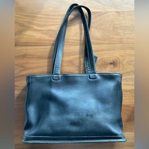 Vintage Coach Bleeker Extra Large Black Leather Tote Authentic (9306)